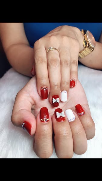 Gel Polish With Ribbon 